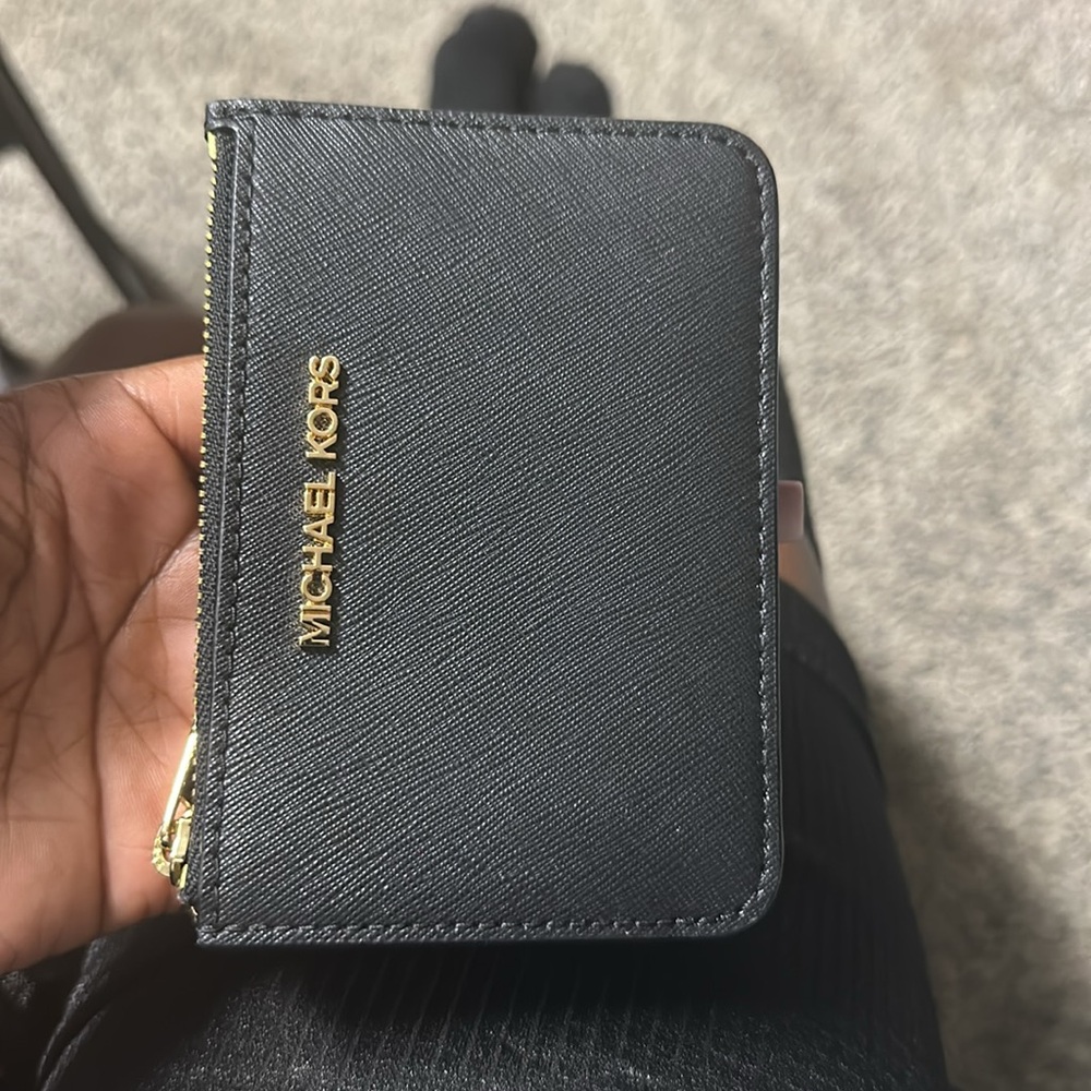 MK Change wallet